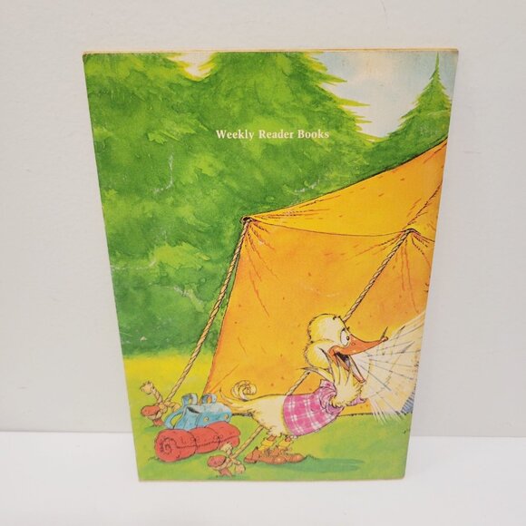 Vtg 1983 Whiskers Goes Camping By Martha P Howlett Book - Picture 5 of 5